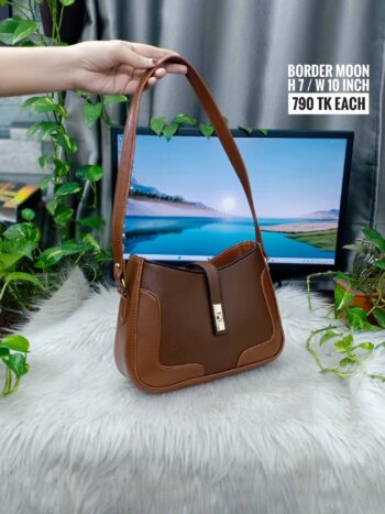 Border moon bag