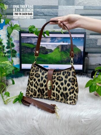 Oval tiger bag